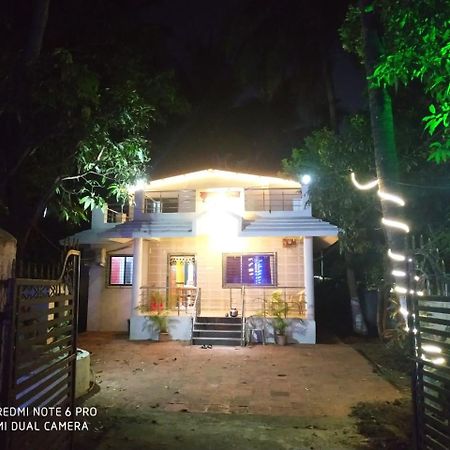 אליבג Krushna Kunj Holiday Home מראה חיצוני תמונה