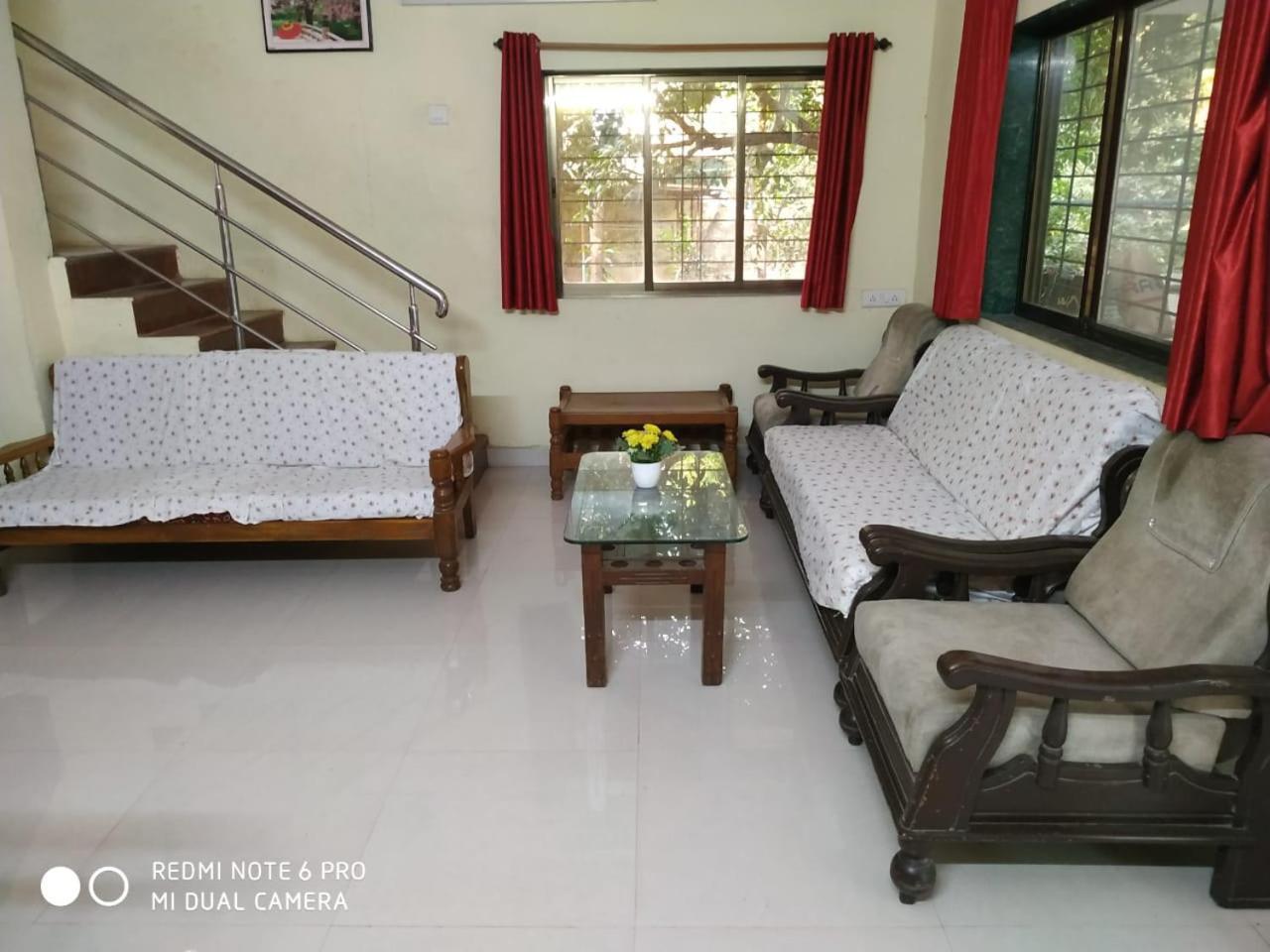 אליבג Krushna Kunj Holiday Home מראה חיצוני תמונה