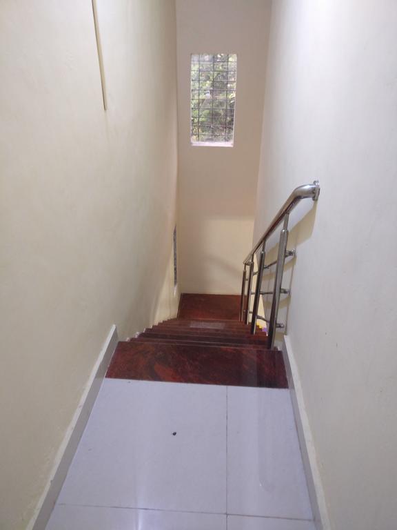 אליבג Krushna Kunj Holiday Home מראה חיצוני תמונה